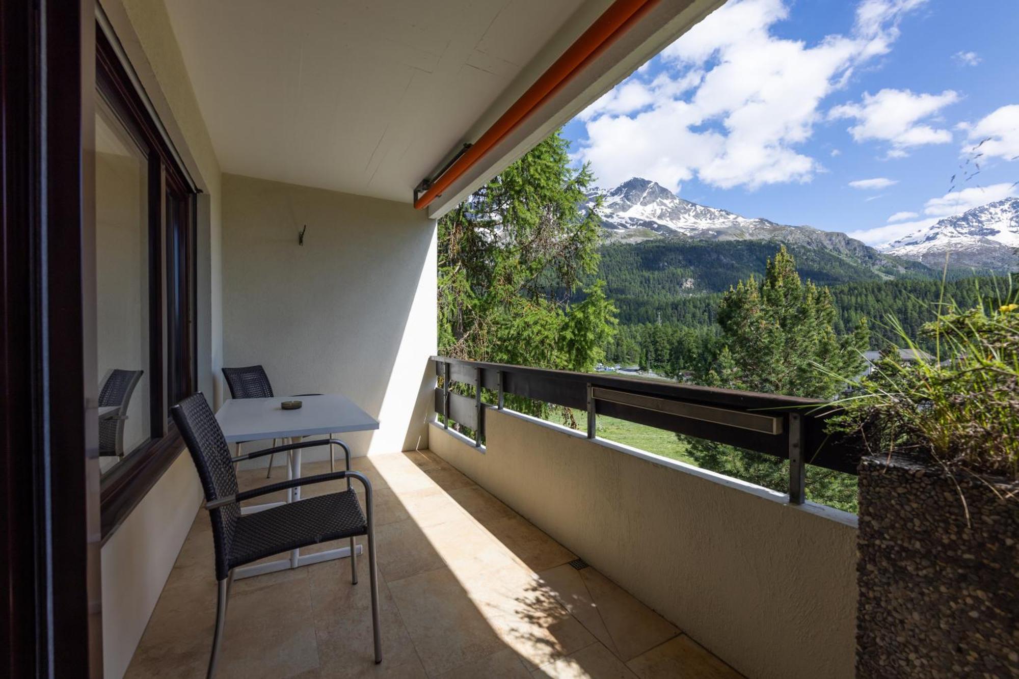 Cosy Apartment Facing Piz Rosatsch Сейнт Мориц Екстериор снимка