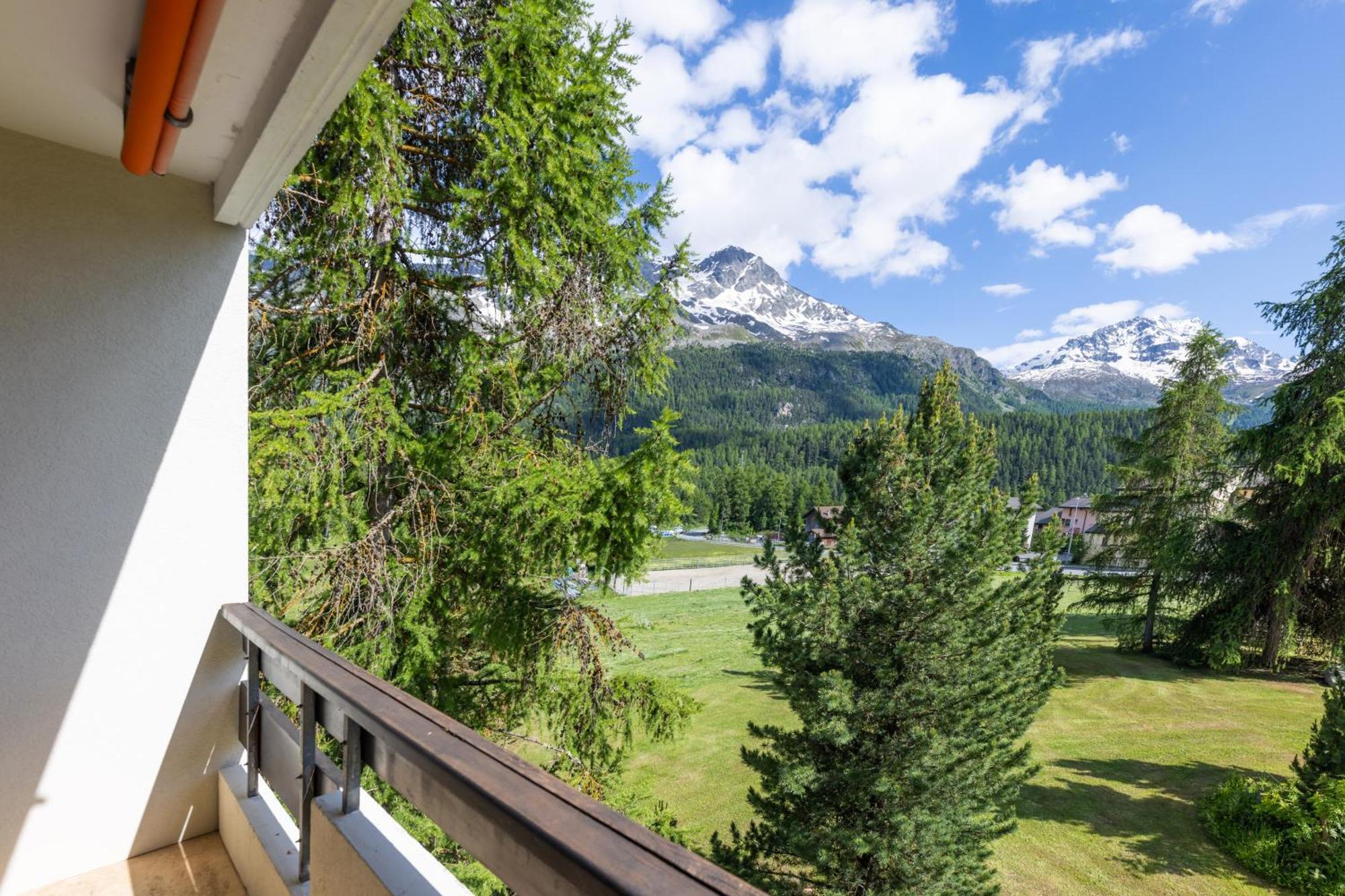 Cosy Apartment Facing Piz Rosatsch Сейнт Мориц Екстериор снимка